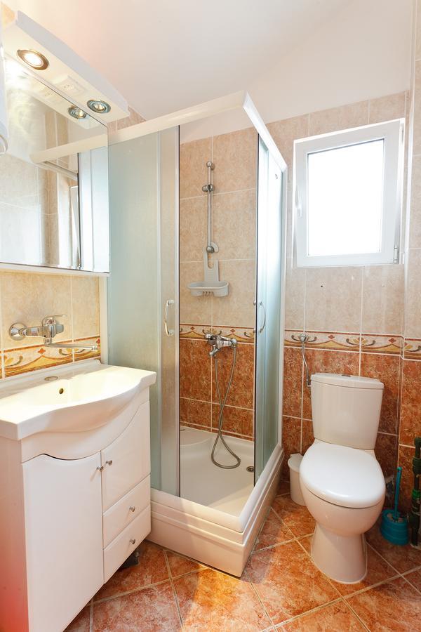 Apartments Kovinic Тиват Экстерьер фото